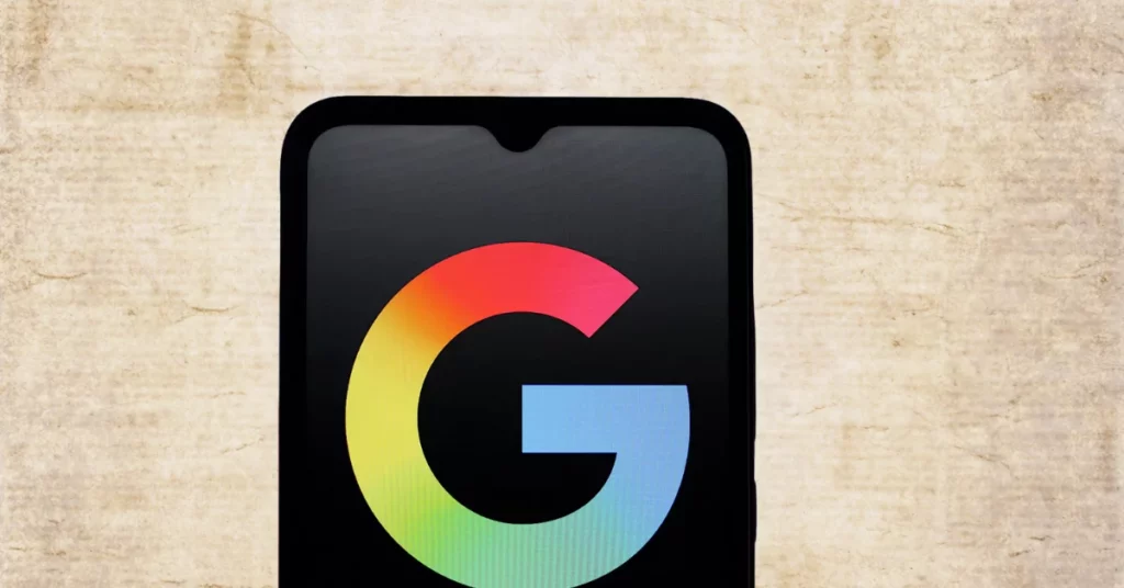 Google Discover Adds Social Media Posts & Follow Buttons